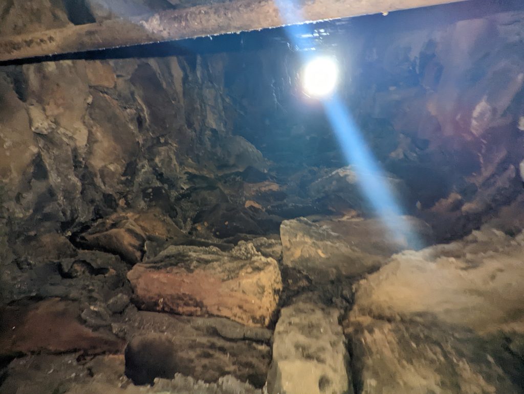 Chimney sweep pxl 20220525 183005306